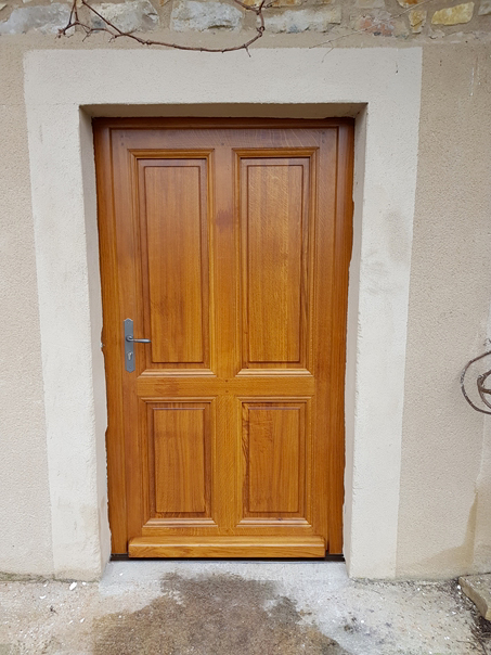 creation porte exterieur, sur mesure, bois massif - menuisier Jura et Doubs