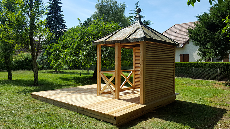 pergolas en bois sur mesure  dans le Jura 