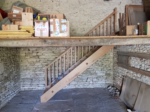 escalier bois sur mesure, grange, Doubs   