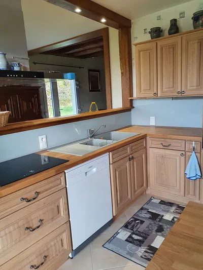 rangement de cuisine en bois massif