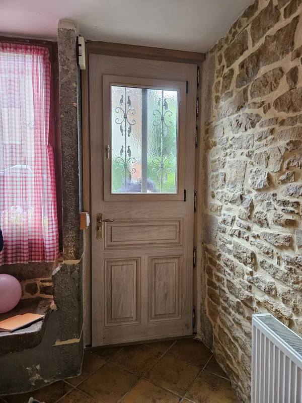 porte en bois sur mesure, ébéniste dijon , sur mesure  dans le doubs 